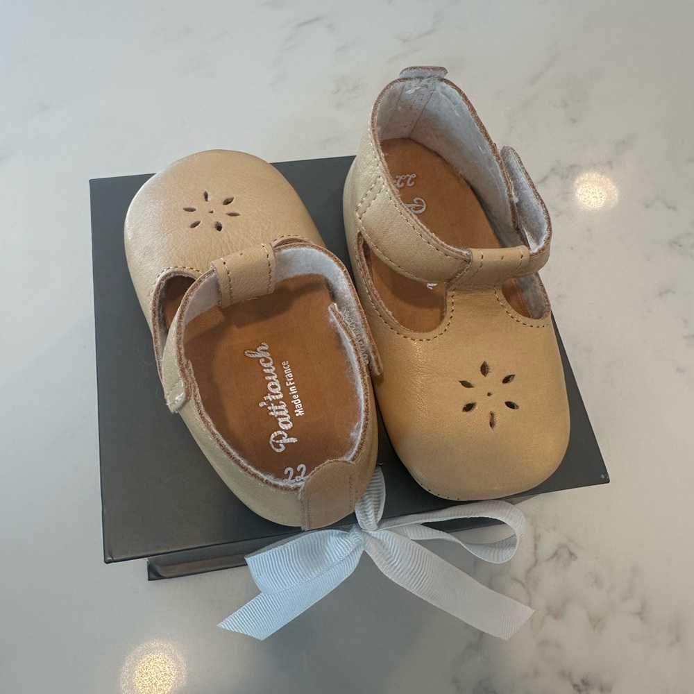 Patt’touch made in France leather baby shoes
